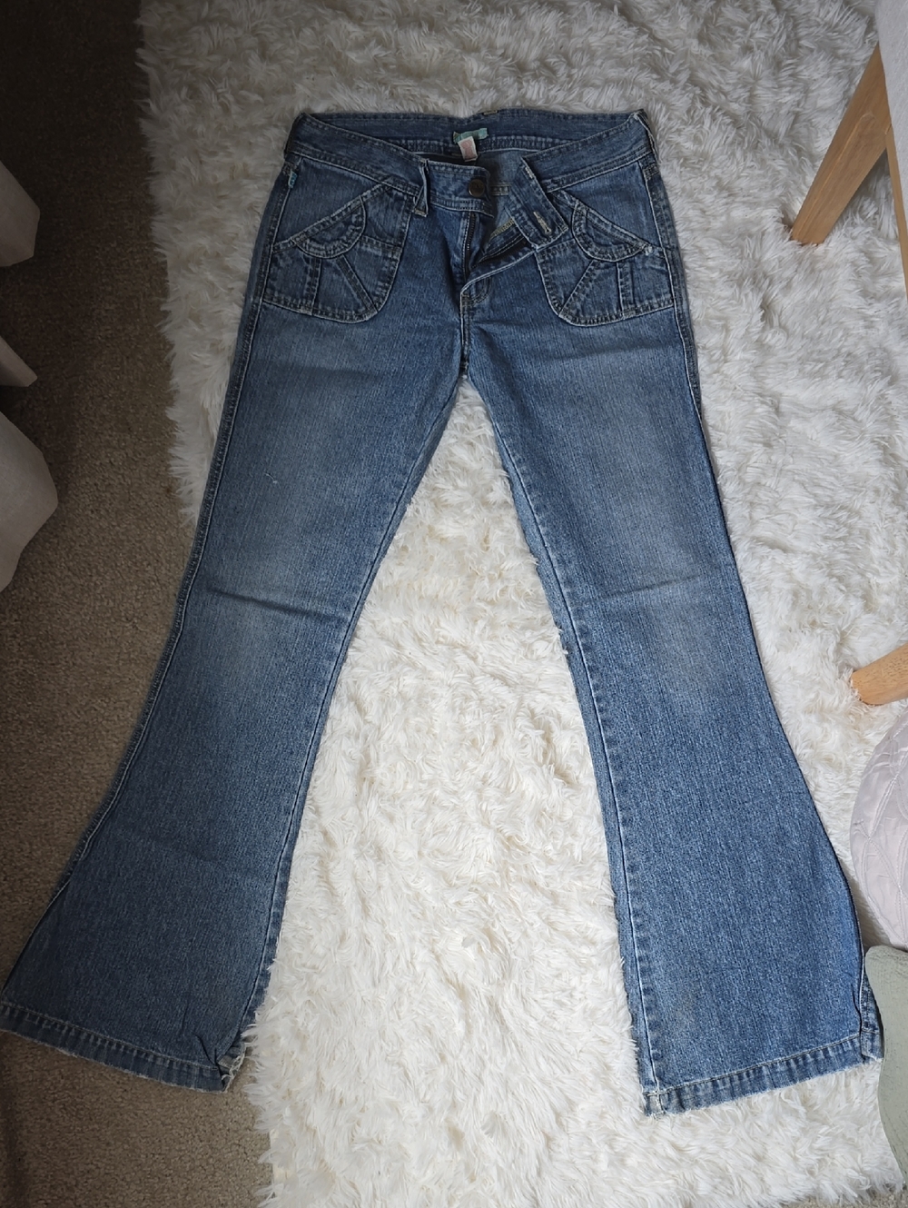 Hollister Vintage Women's Blue Flared Jeans - Classic Denim